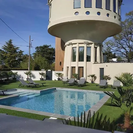 Atypique, Jacuzzi & Piscine 2 3* Trévoux
