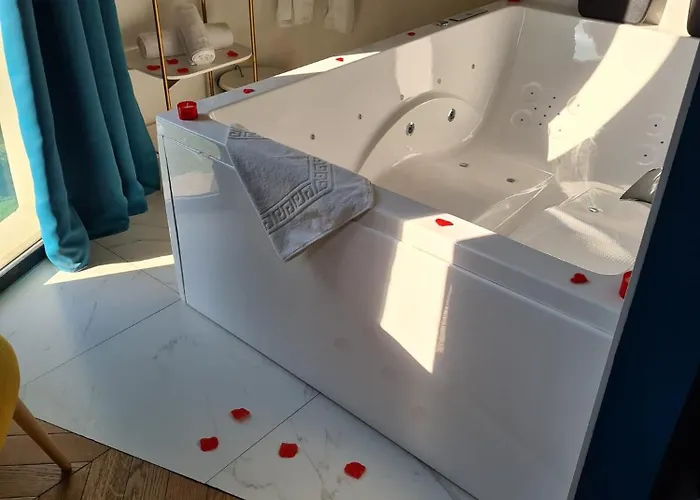 Loveroom & &rene Bed & Breakfast 3*